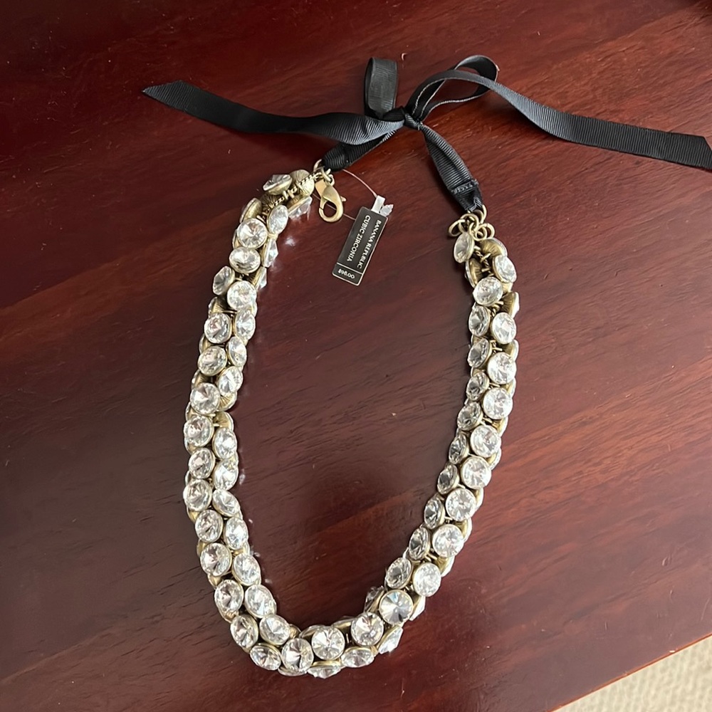 BRAND NEW Banana Republic necklace